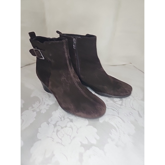 Aerosoles Entourage Suede Wedge Boots,brown, Sz8.5,EUC - Picture 3 of 11